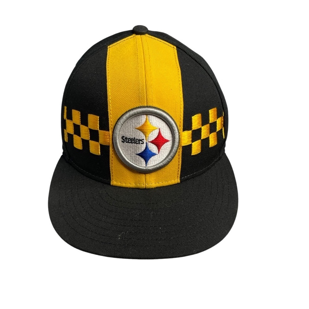 Pittsburgh Steelers New Era size 7 1/8 Fitted baseball cap. NFL 100 patch